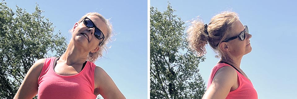Sous un magnifique ciel bleu et un soleil radieux, Béa, la fondatrice de Femme en Harmonie, illustre dans son jardin la bonne manière de faire des étirements du cou, vêtue de sa tenue de sport.